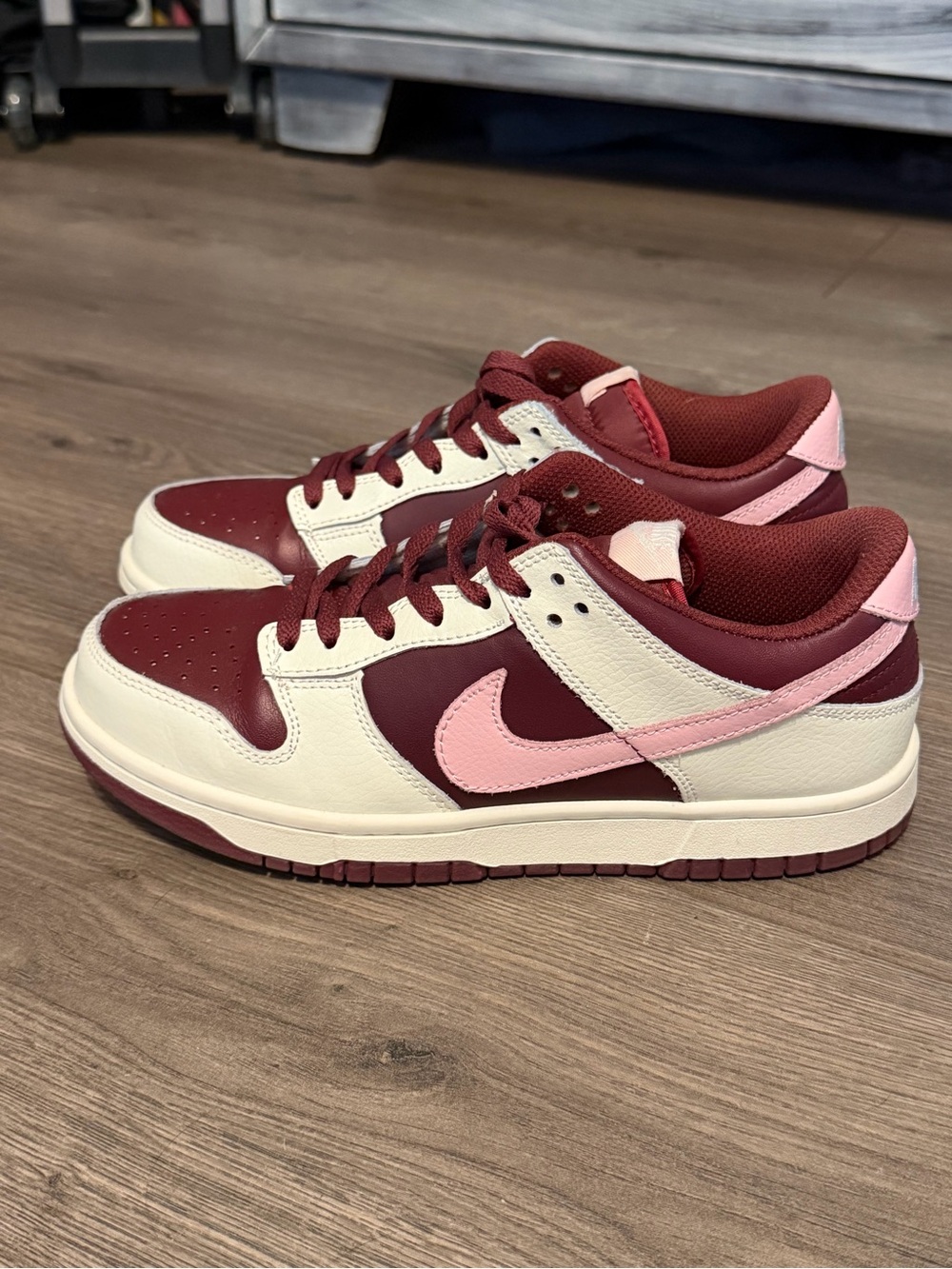 Nike Dunk Low Sneaker - Men 7 Ivory, Burgundy, Pink